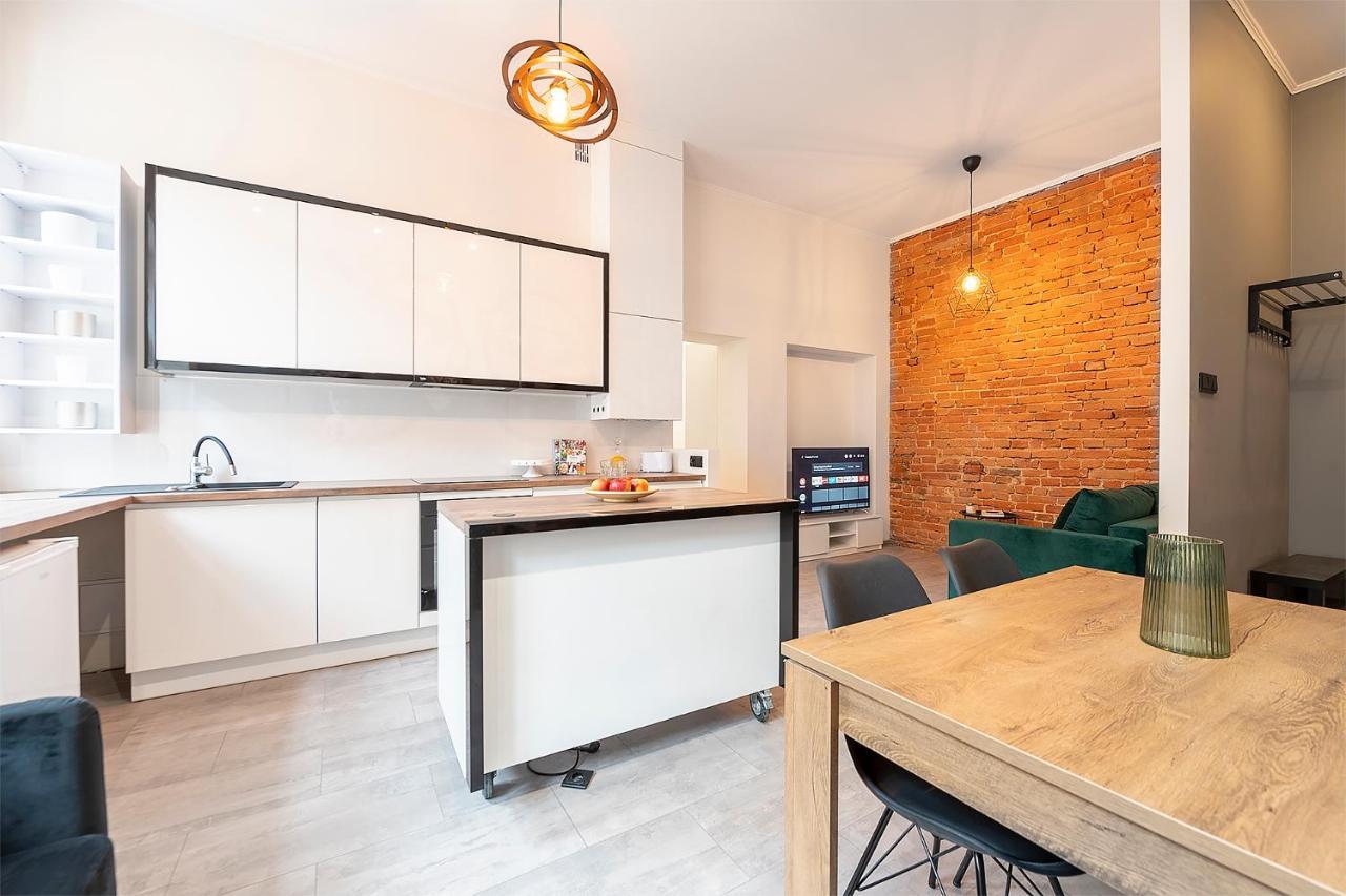 Red Brick Apartment Centrum Lodz  Ngoại thất bức ảnh